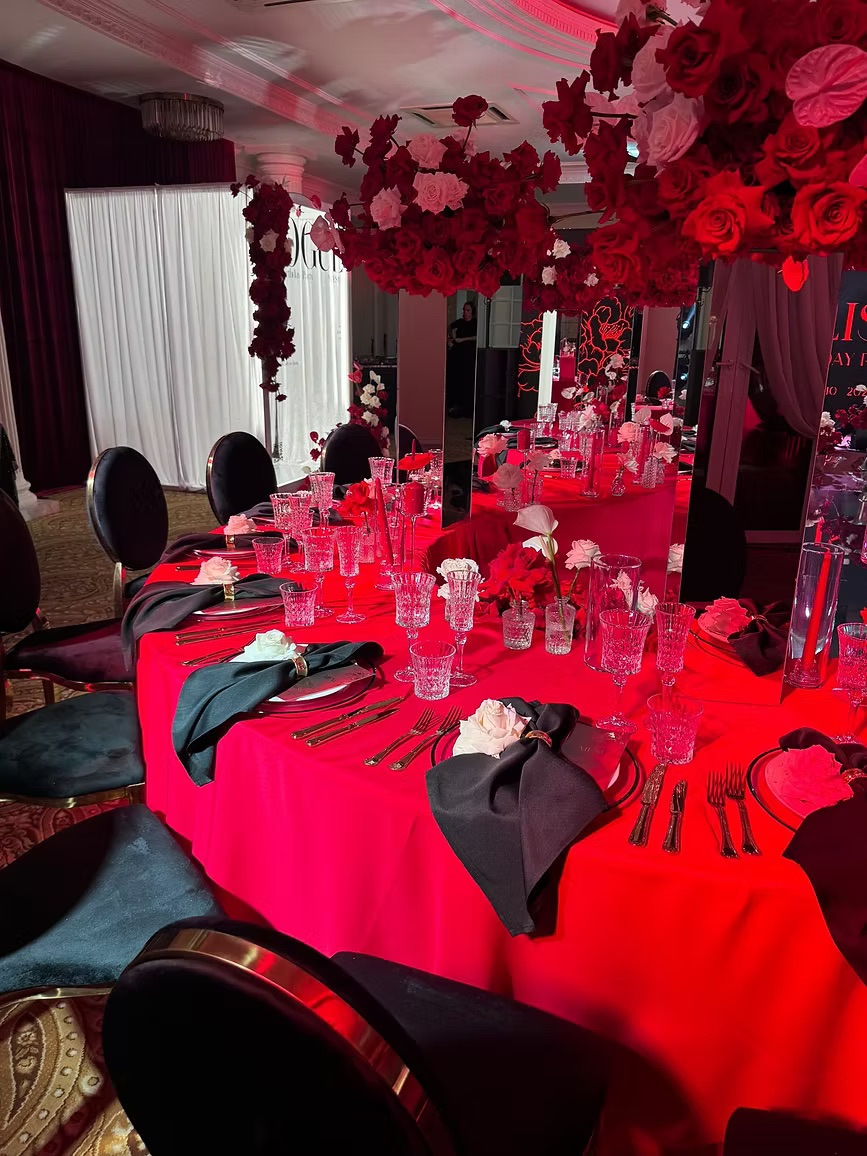 Charger plate classical black