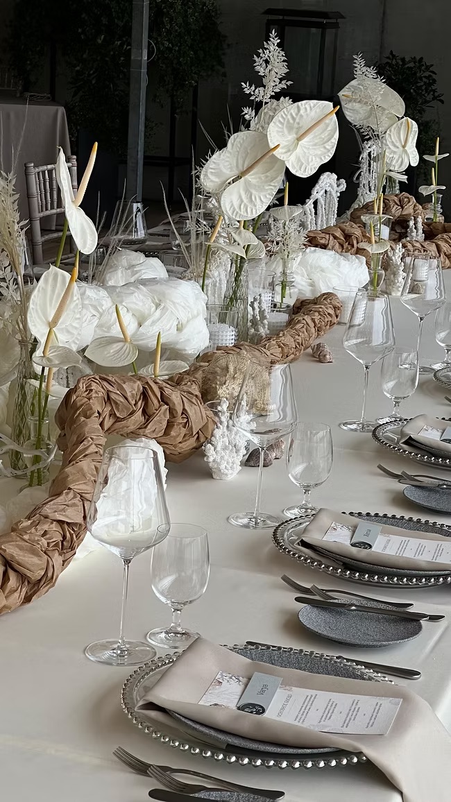 Charger plate beaded silver