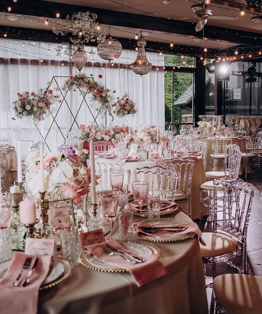 Charger plate beaded gold