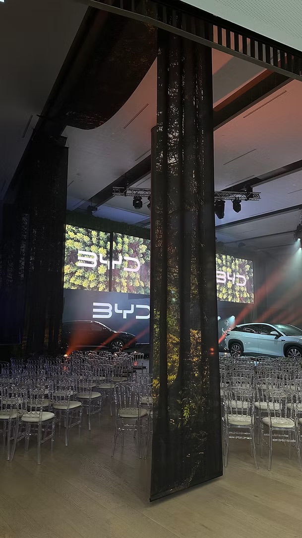 Drapery forest thematics