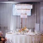 Beige tablecloth D300