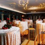 Velour tablecloth – beige