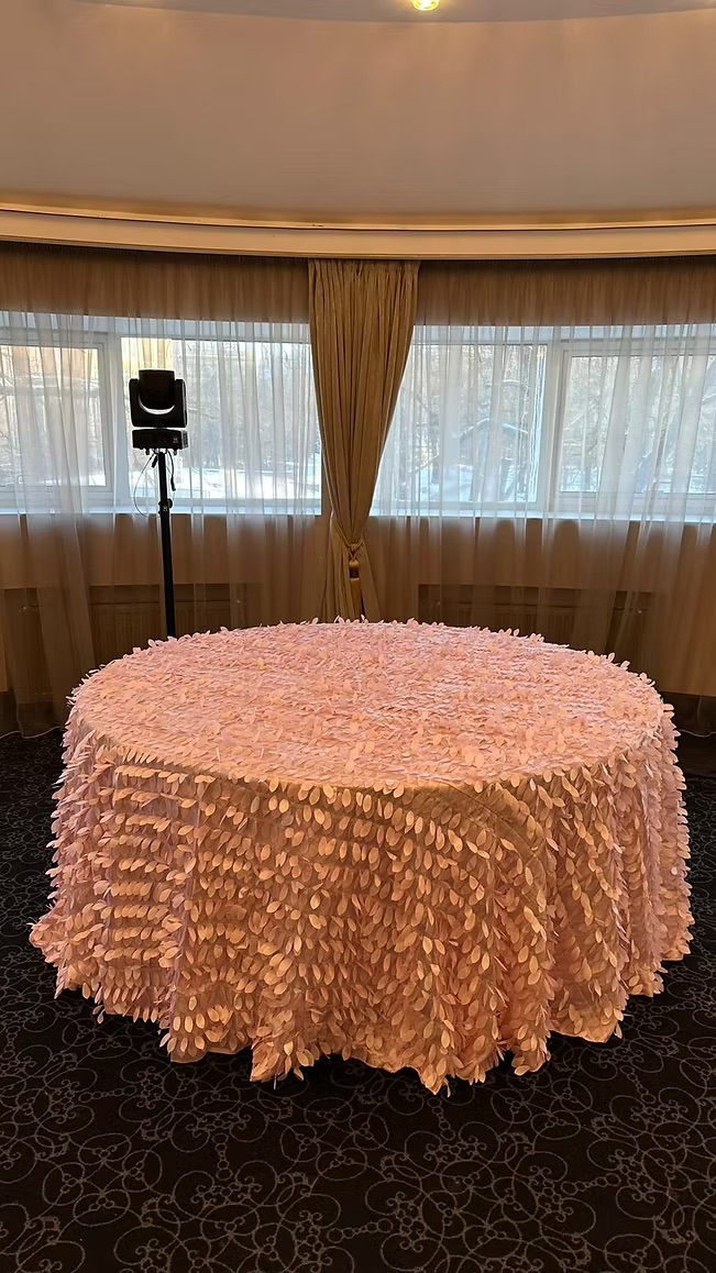Light rose petals tablecloth