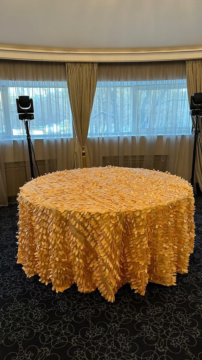 Peach petals tablecloth