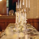 Rectangular velour tablecloth – beige