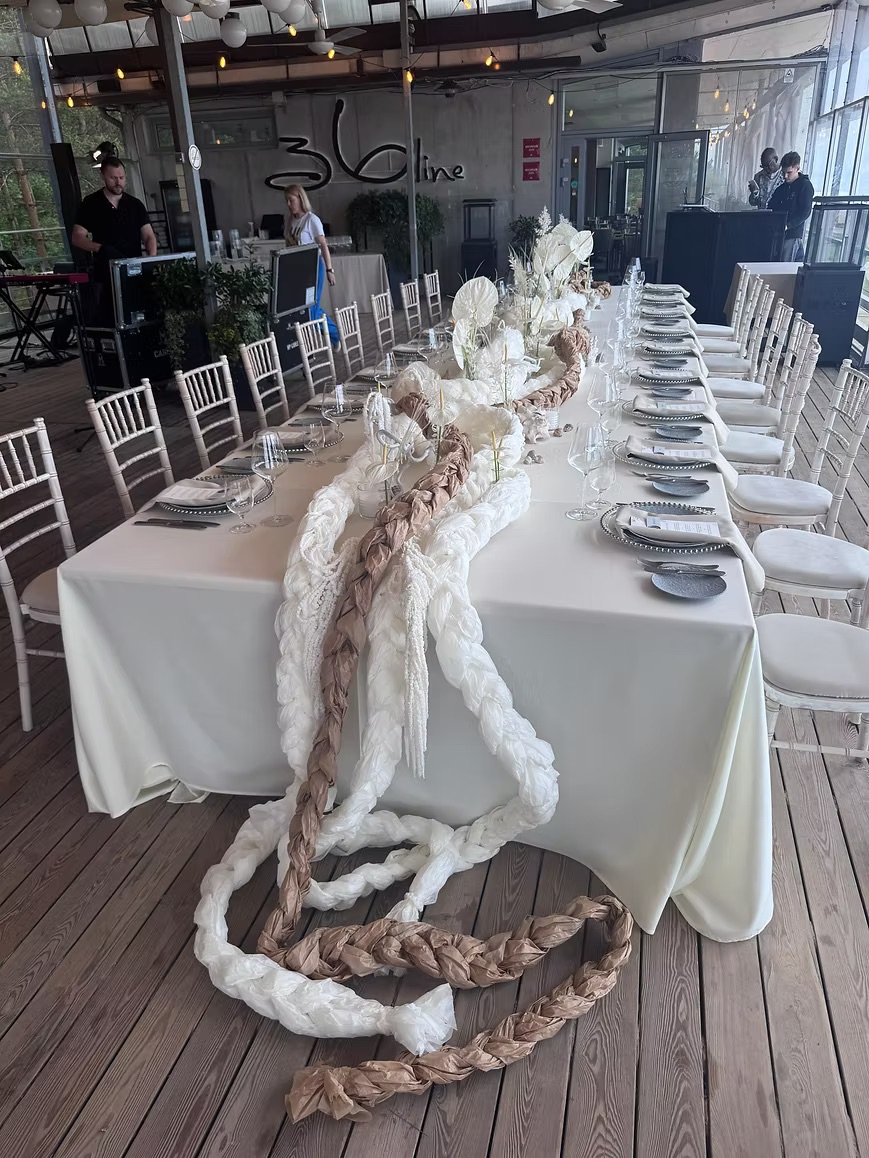 Rectangular tablecloth – light beige