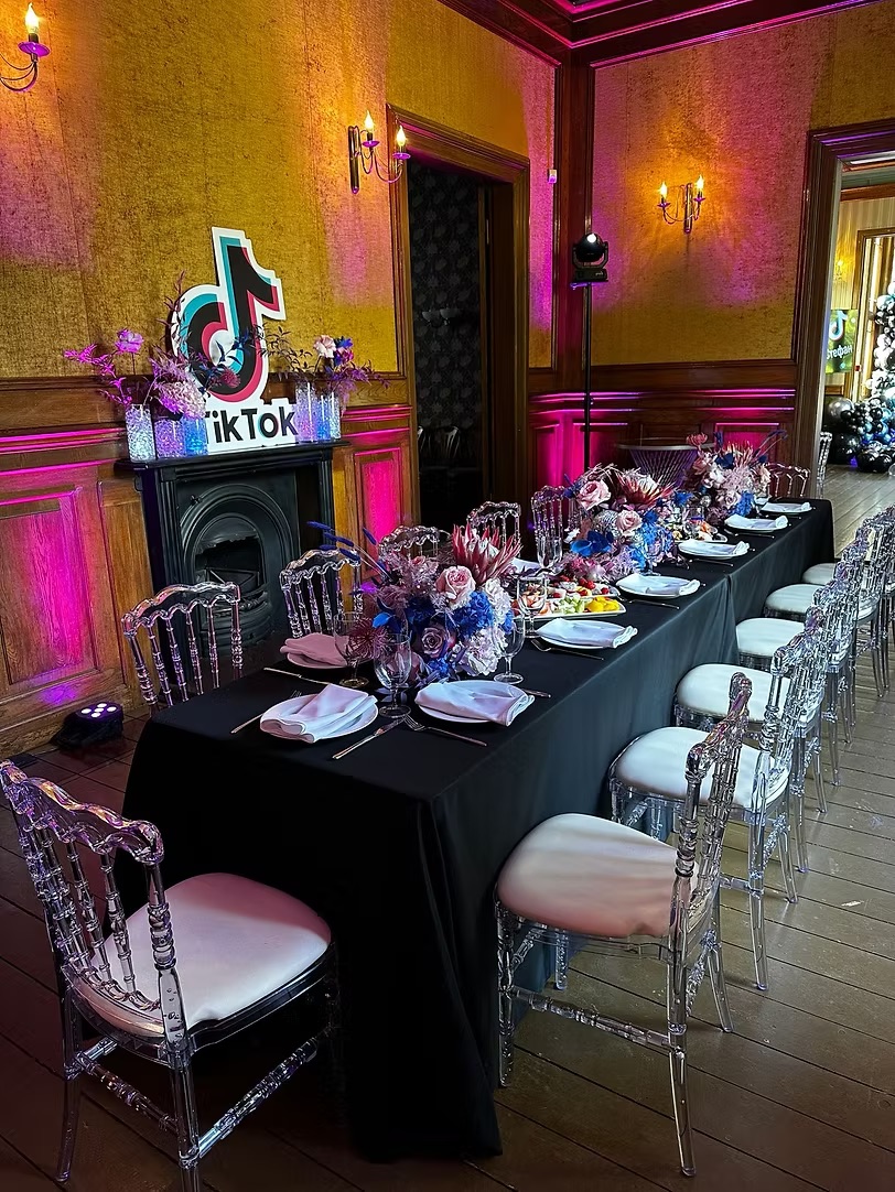 Rectangular tablecloth – black