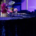 Rectangular velour tablecloth – dark blue