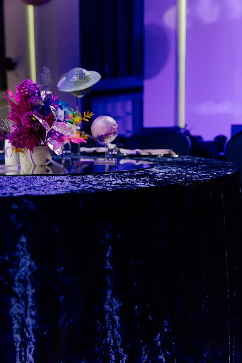 Velour tablecloth – dark blue