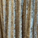 Velour tablecloth – gold