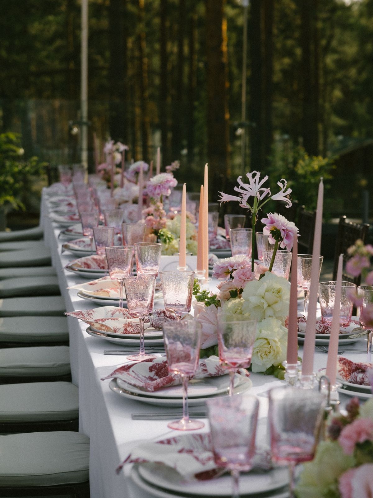 Glasses light pink with gold rim