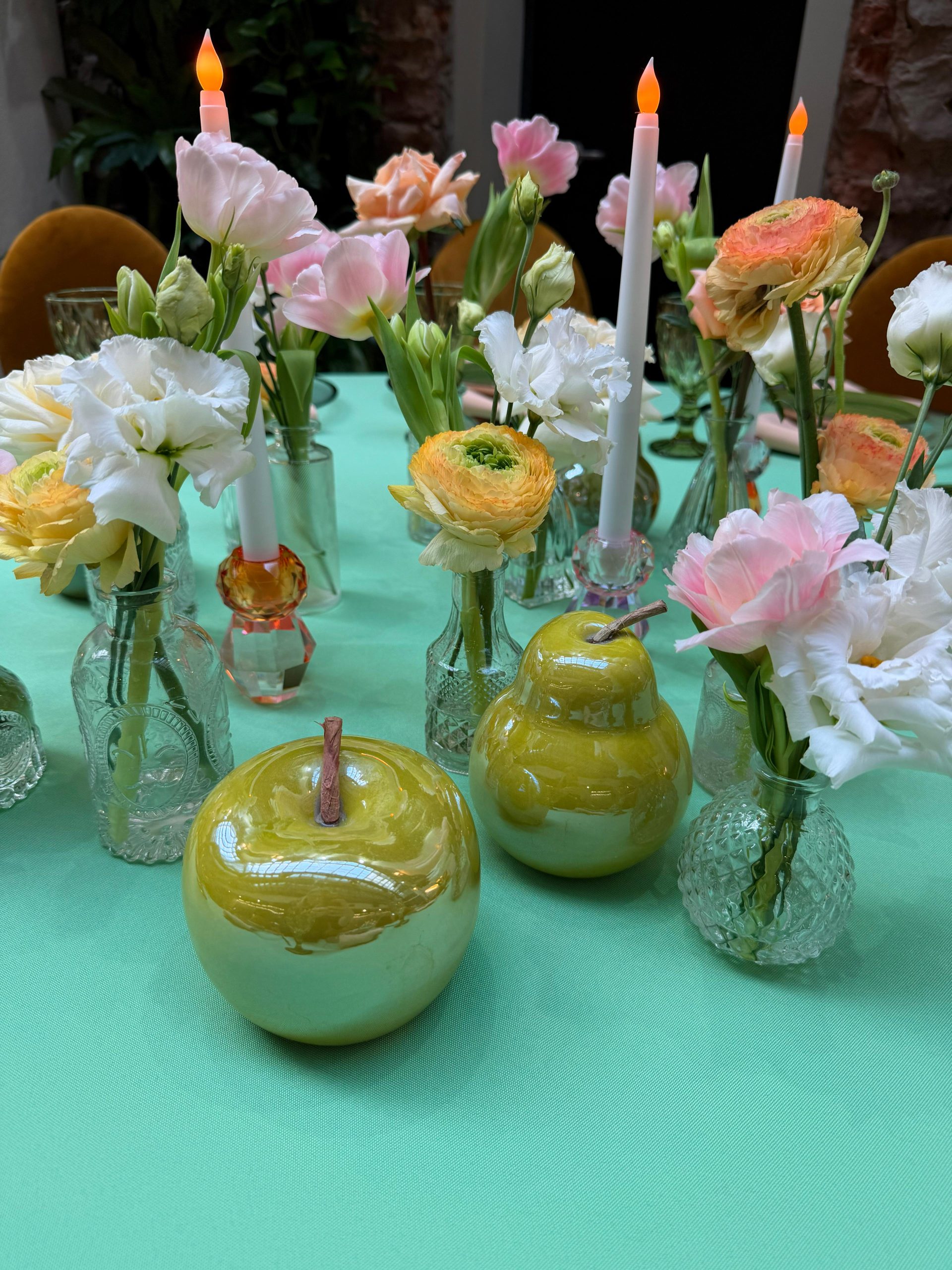 Decorative fruits – apples and pears