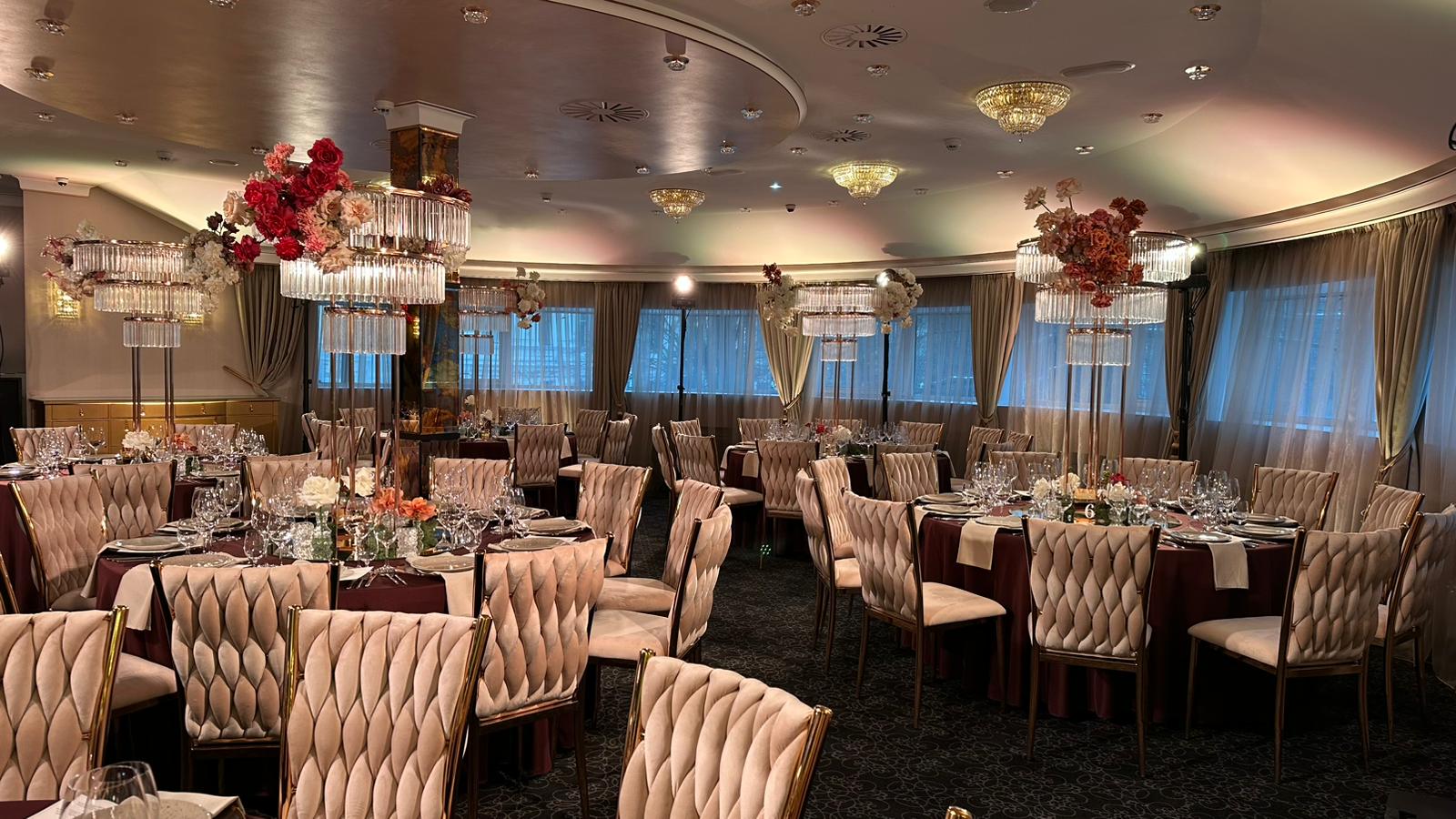 Golden chair with a beige pillow