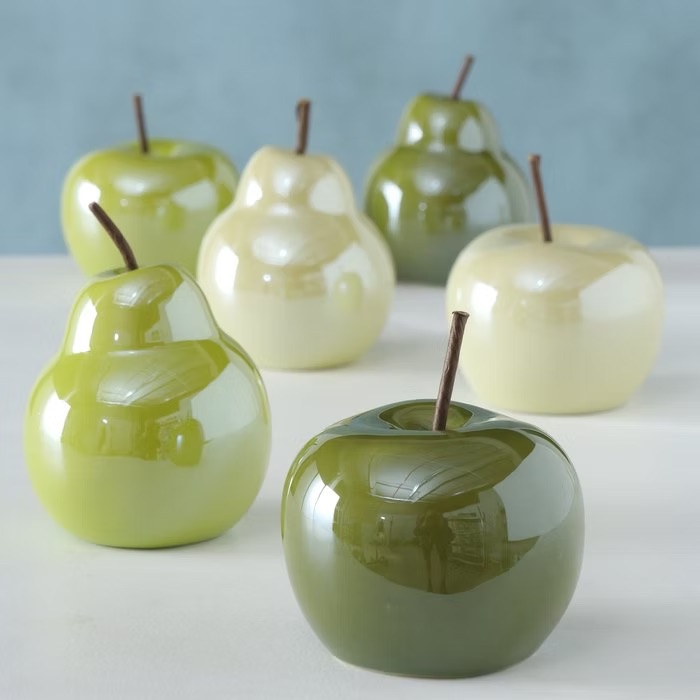 Decorative fruits – apples and pears