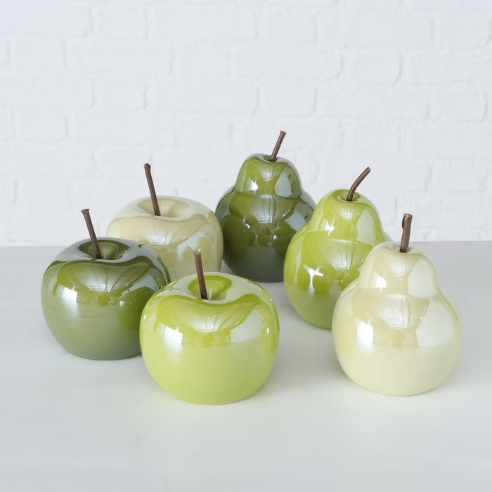 Decorative fruits – apples and pears