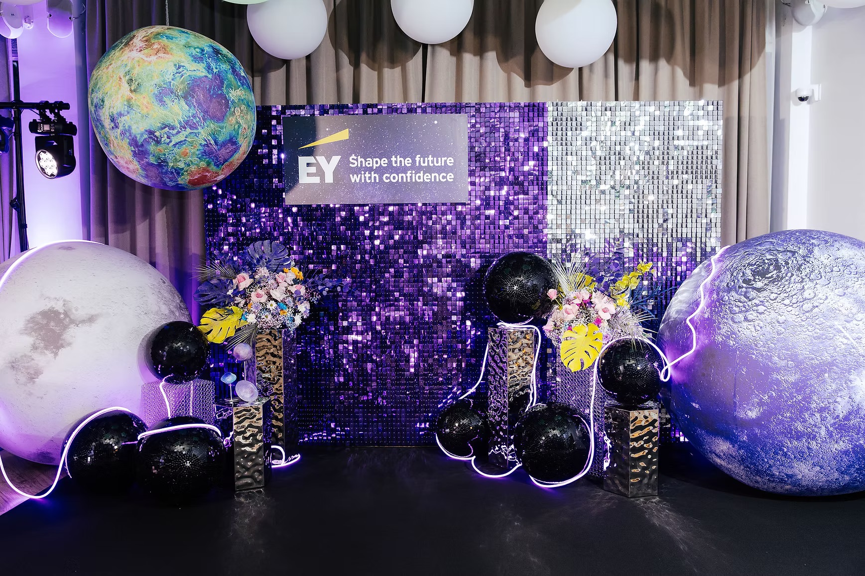 Inflatable planet – Earth