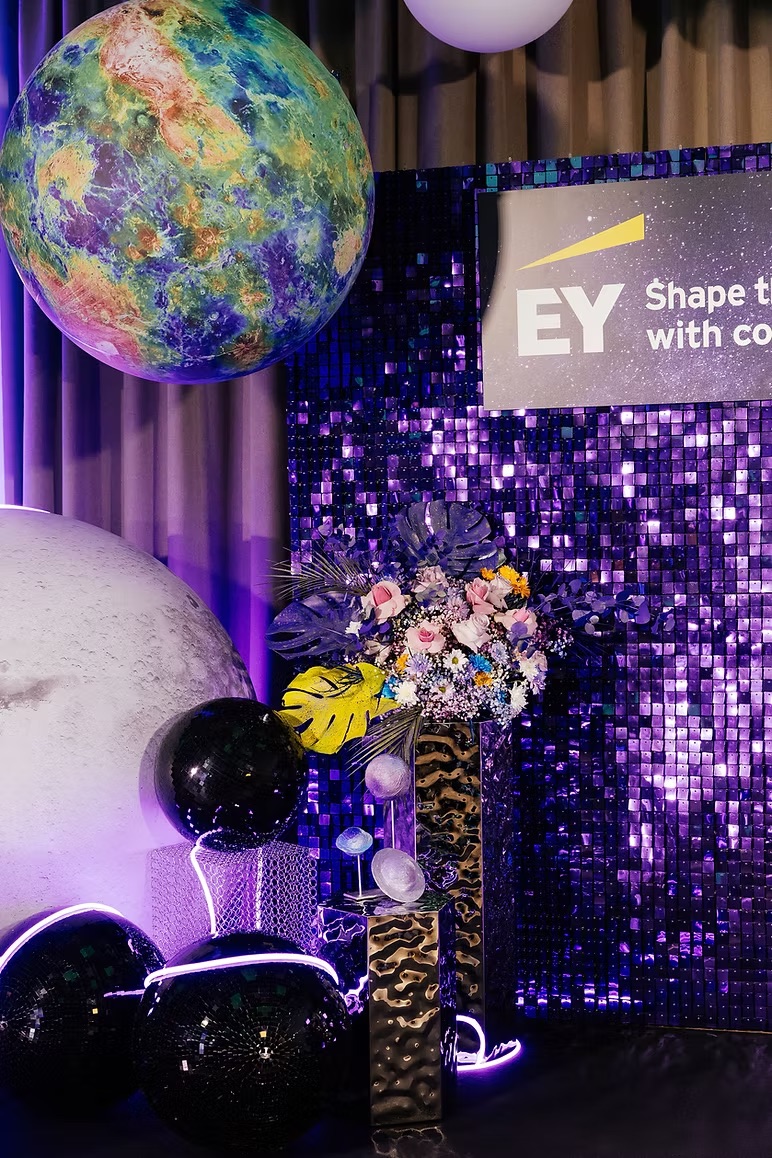 Inflatable planet – Earth