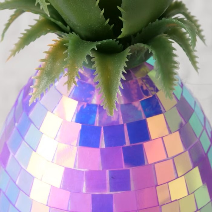 Disco pineapples