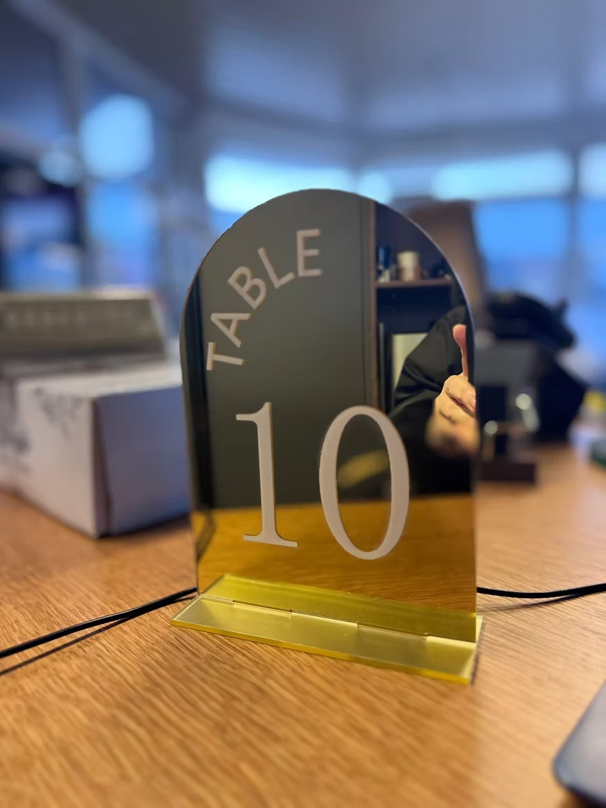 Gold table numbers (1-20)