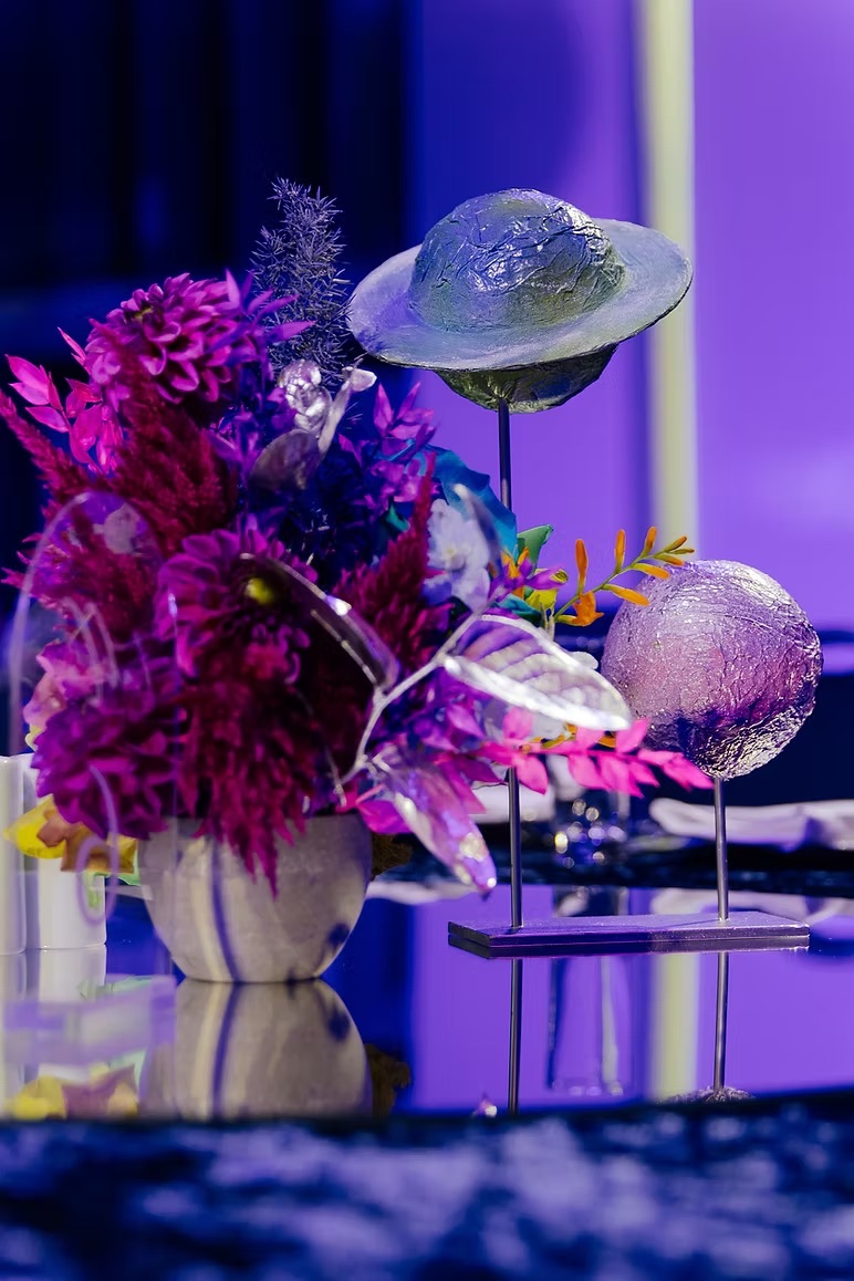 Planet table decoration