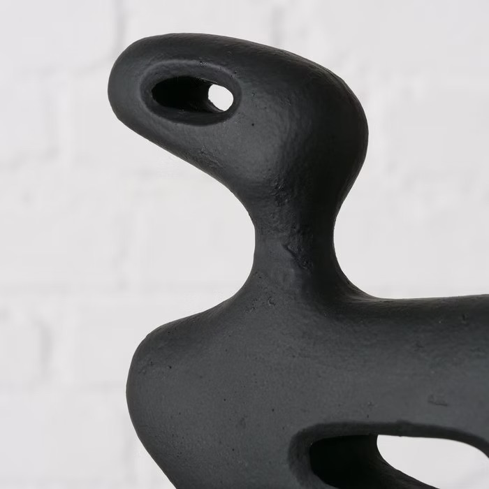 Sculpture black