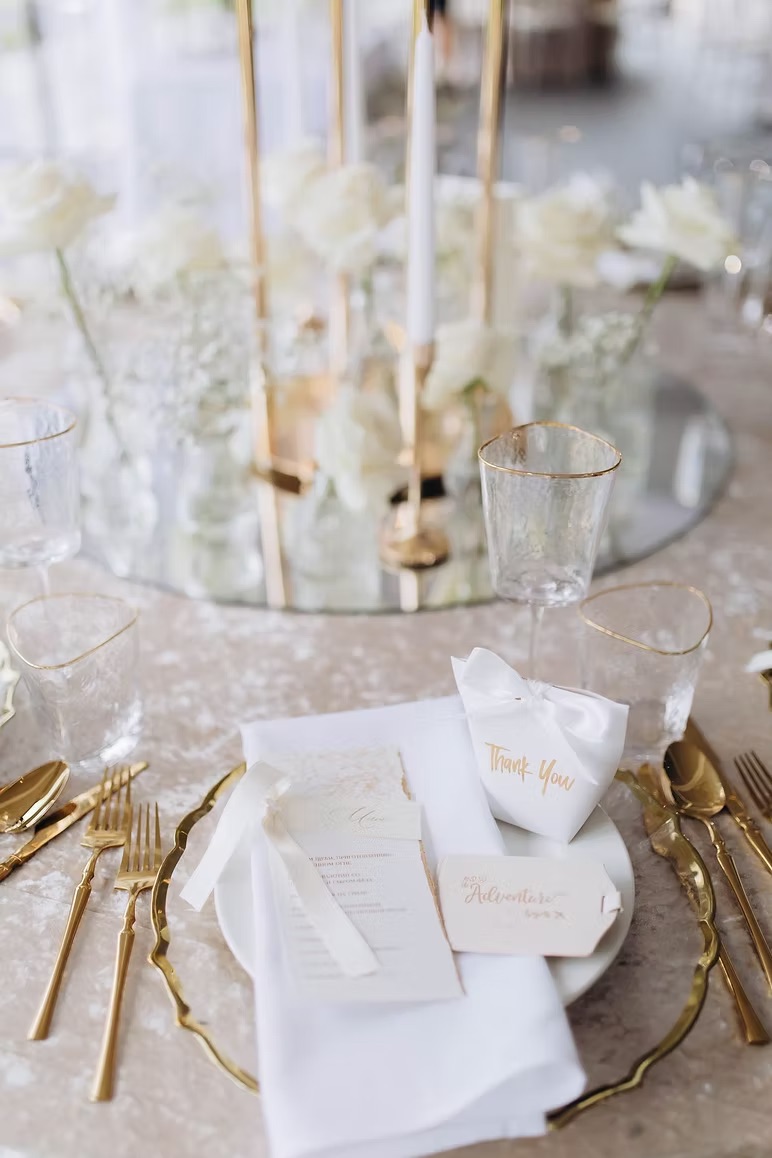 Transparent glasses with gold rim