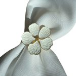 Flower napkin ring