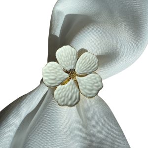 Flower napkin ring