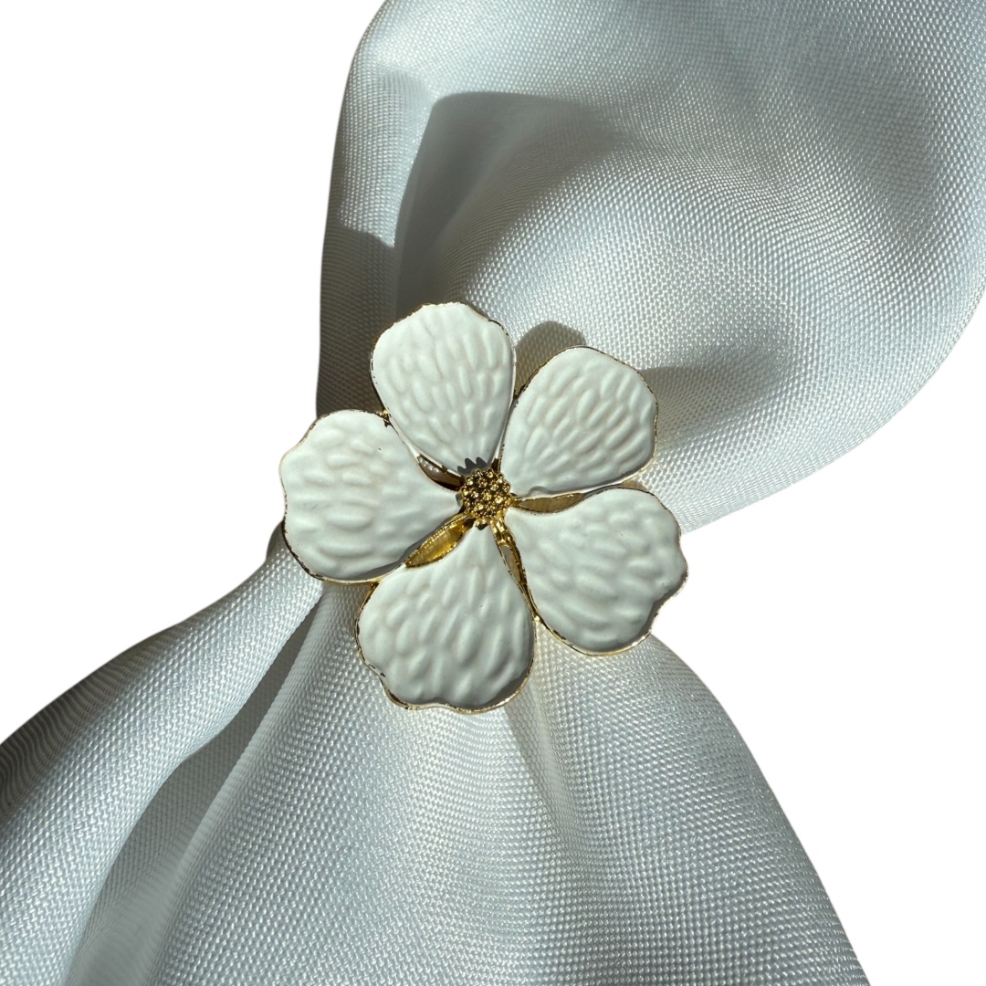 Flower napkin ring
