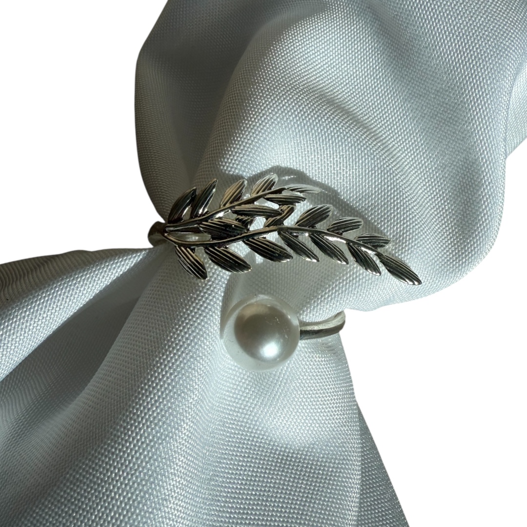 Leaves and pearl napkin ring