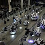 Black and white inflatable balloons (various)