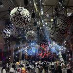 Black and white inflatable balloons (various)