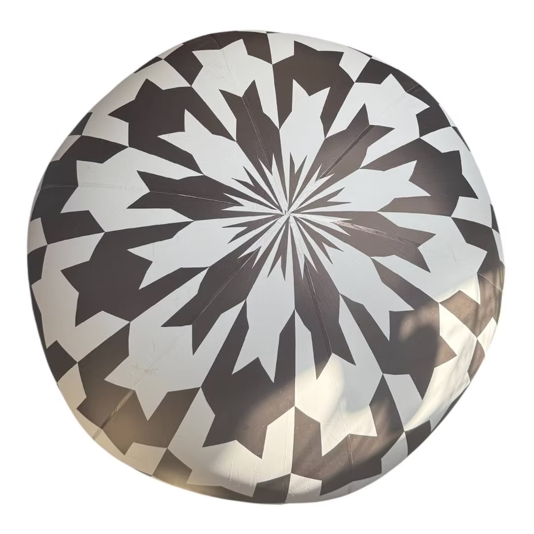 Black and white inflatable balloons (various)