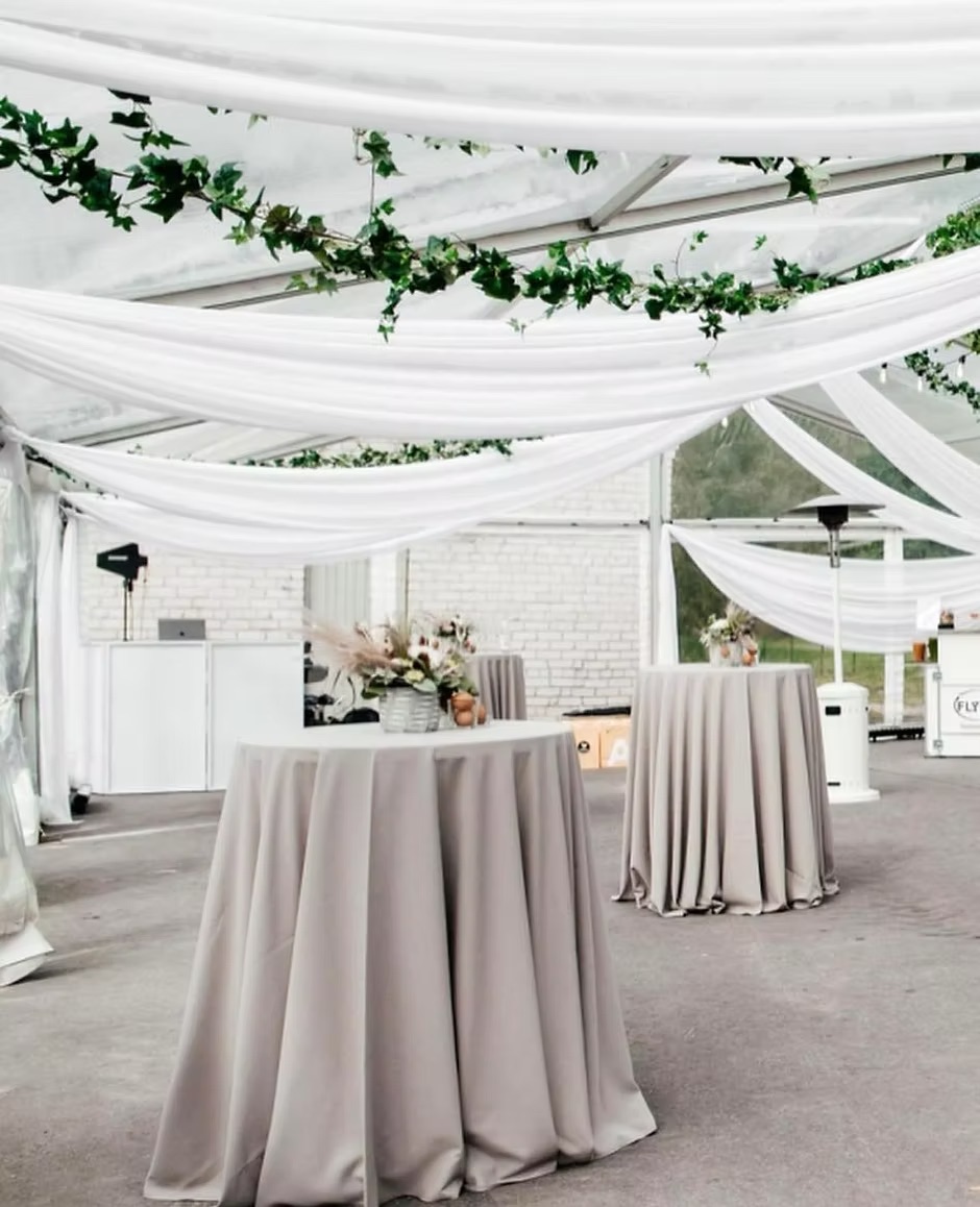 Artificial greenery strings