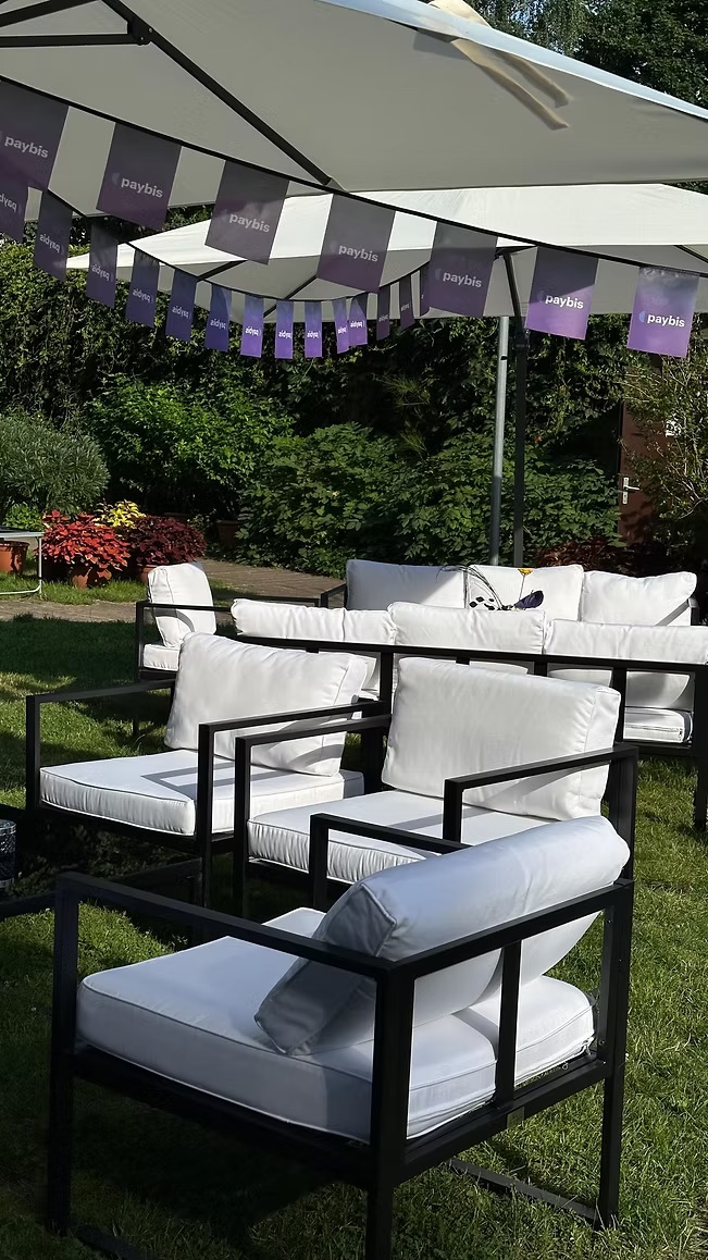 Lounge area (set) black & white