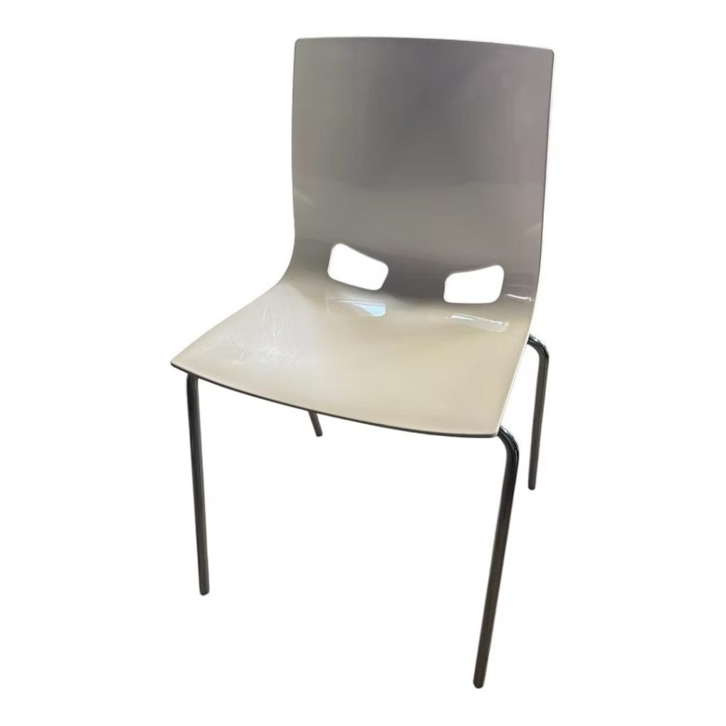 Chair white