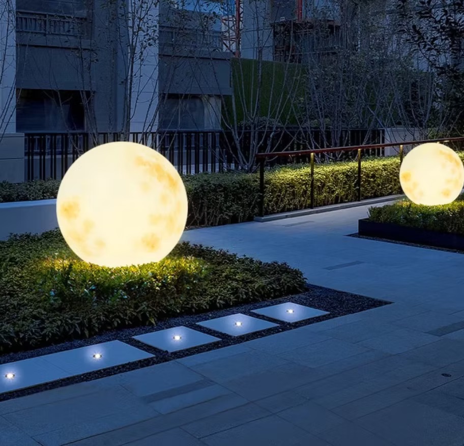 LED Moon figures