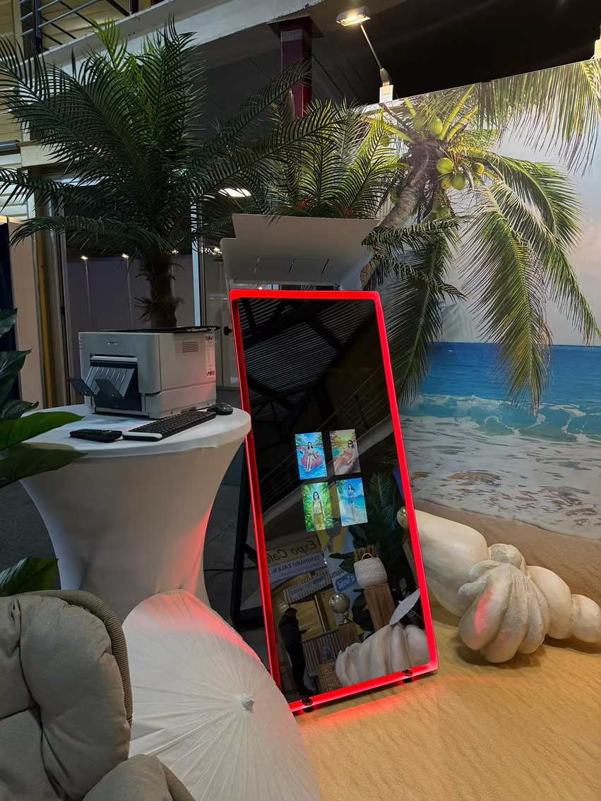 Artificial coconut tree