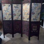 Brown with a pattern folding screen