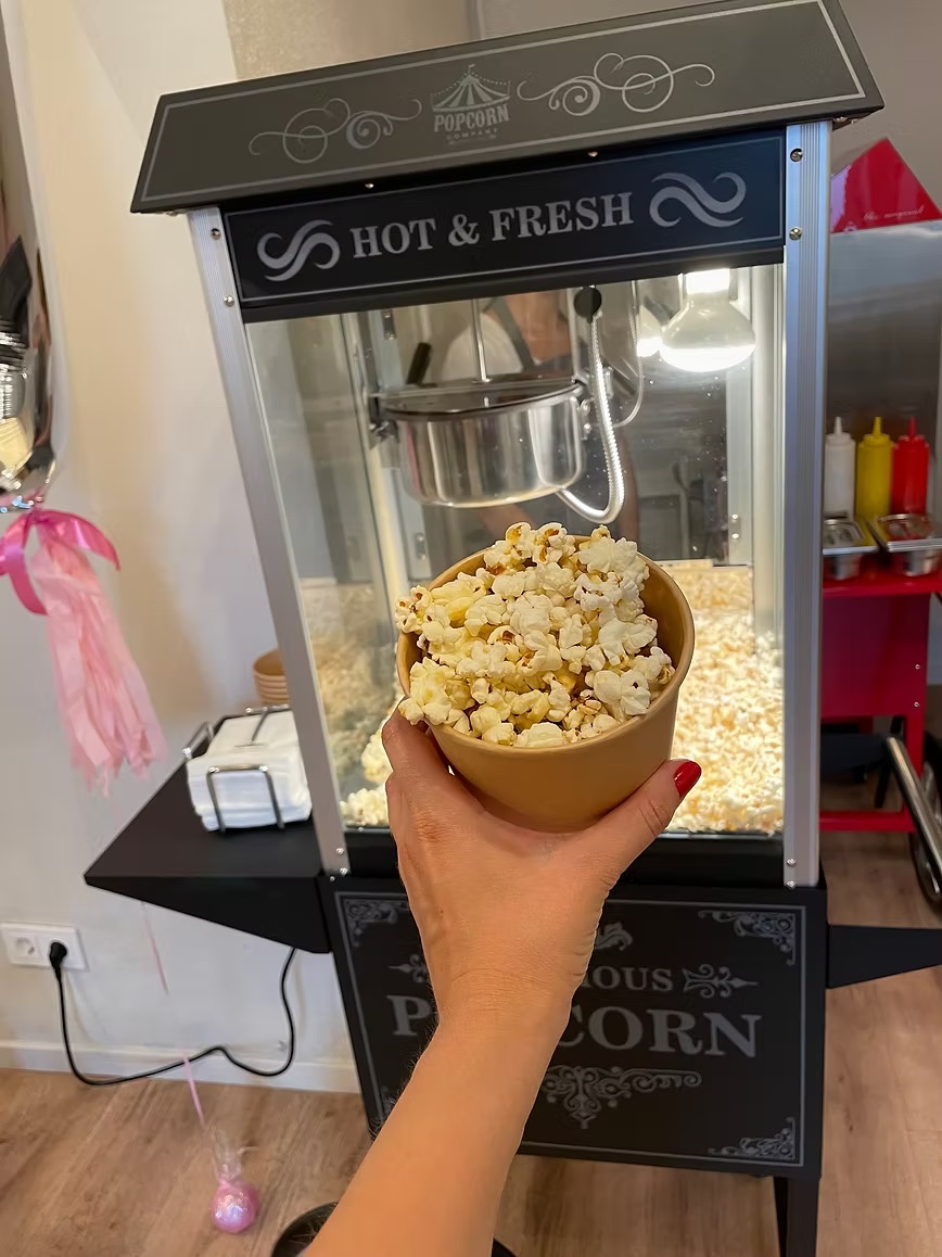 Popcorn machine
