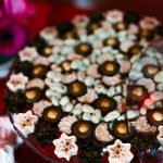 Dish on a leg with a lid